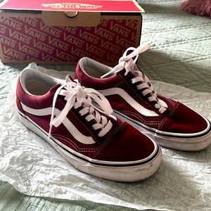 VANS- Old Skool sneakers- size 7.5